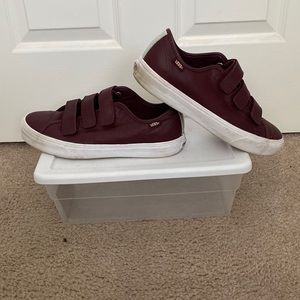 Vans strap up two tone